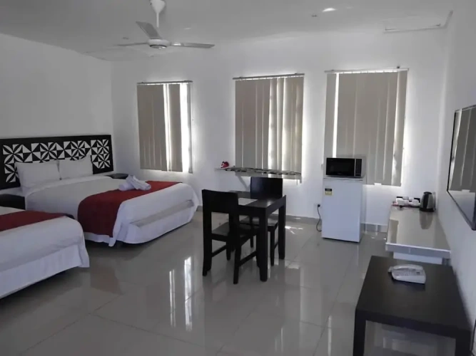 Standard Quadruple room with pool view