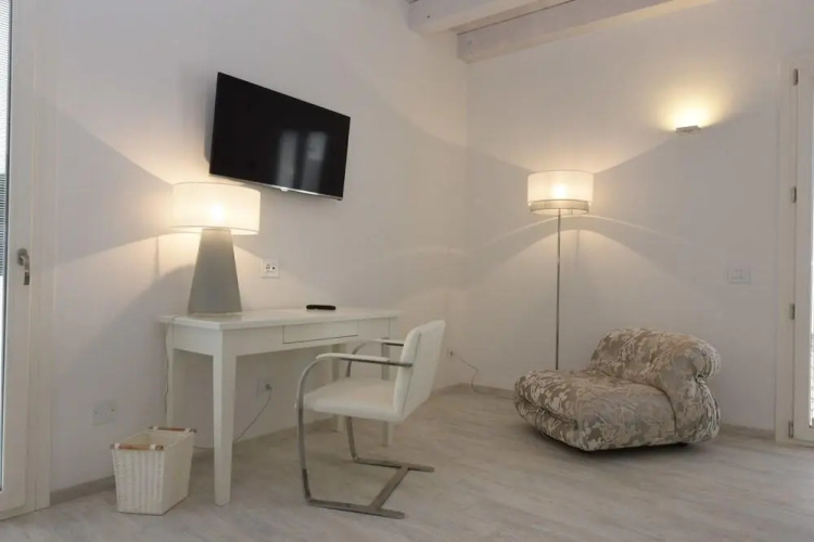 Ortygia Inn