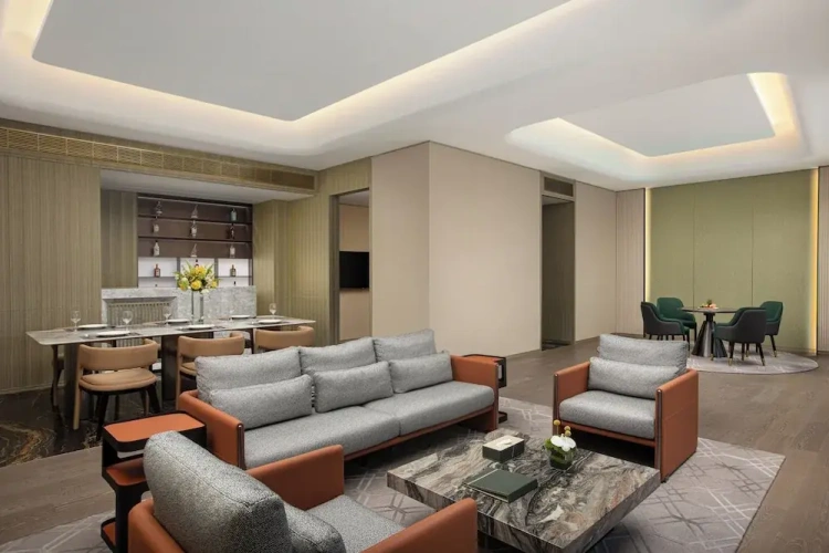 Ambassador Single Suite
