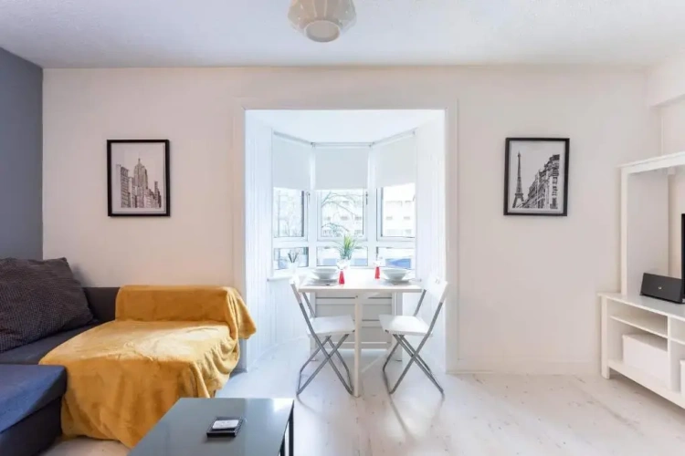 1 Bedroom Apartment