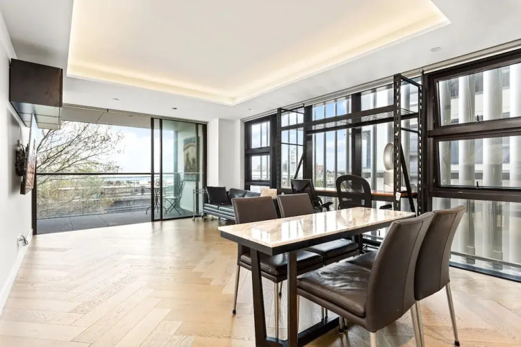 Beautiful 2-bed Unit In Incredible Location