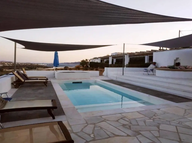 2 Bedrooms Apartment with sea view