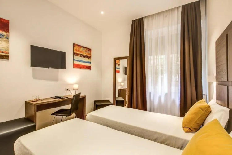 Standard Twin room
