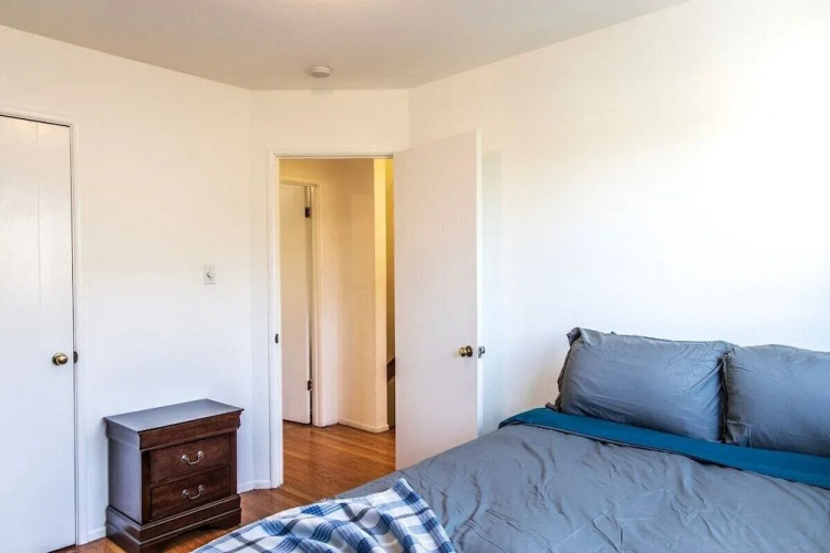 Sunny Two Bed in Richmond