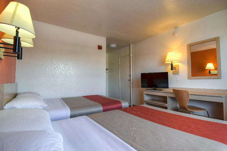 Motel 6 Flagstaff, AZ - Butler