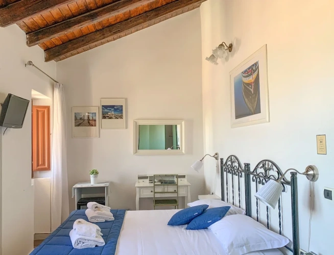 Double Attic room with sea view