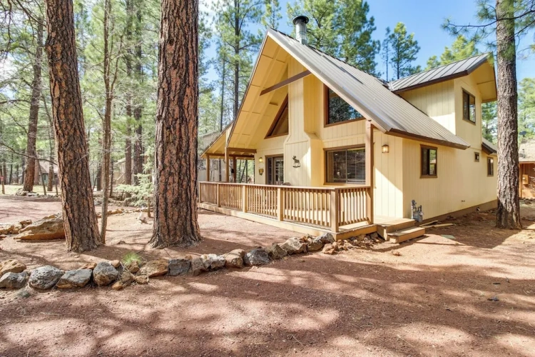 3 Bedrooms Cottage with balcony