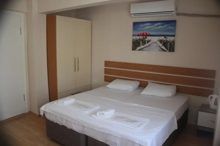 Marti Hotel