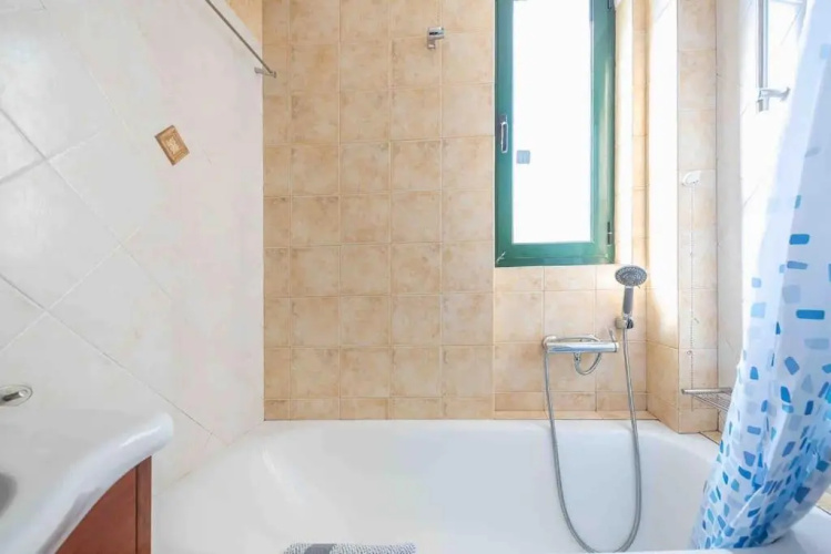 Saronis seaview 2bdr residence 500m from the beach