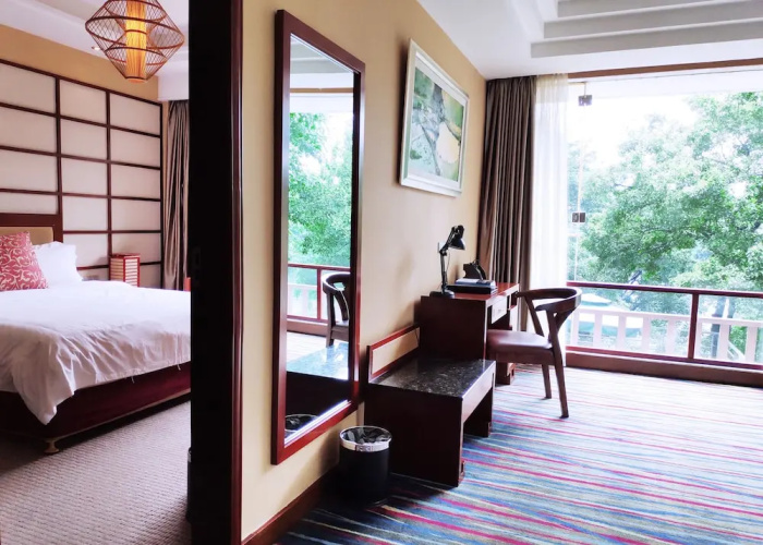 Rong Hu Hotel