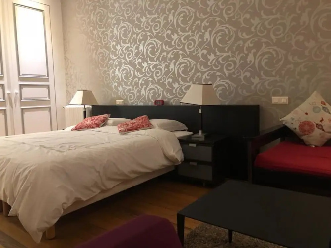 Vip Elysées Rent