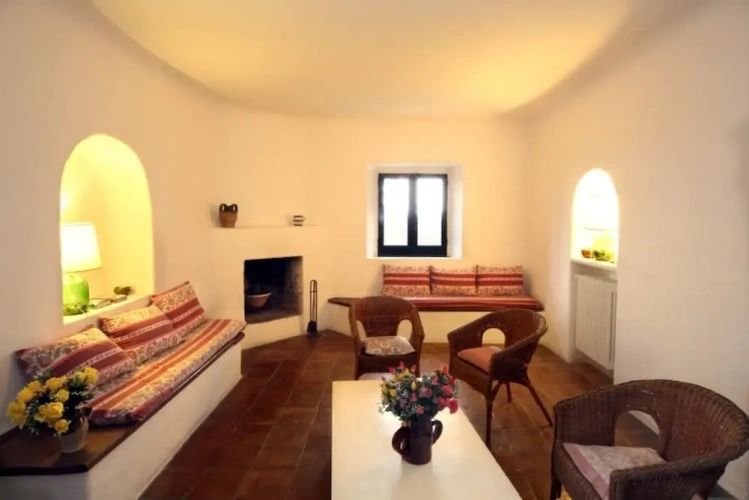 3 Bedrooms Apartment