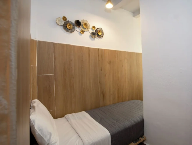 Economy Triple Basement room