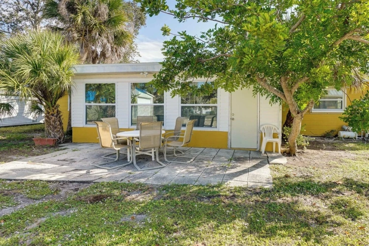 3 Bedrooms Cottage