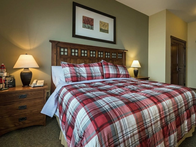 2 Bedrooms Standard room with mountain view