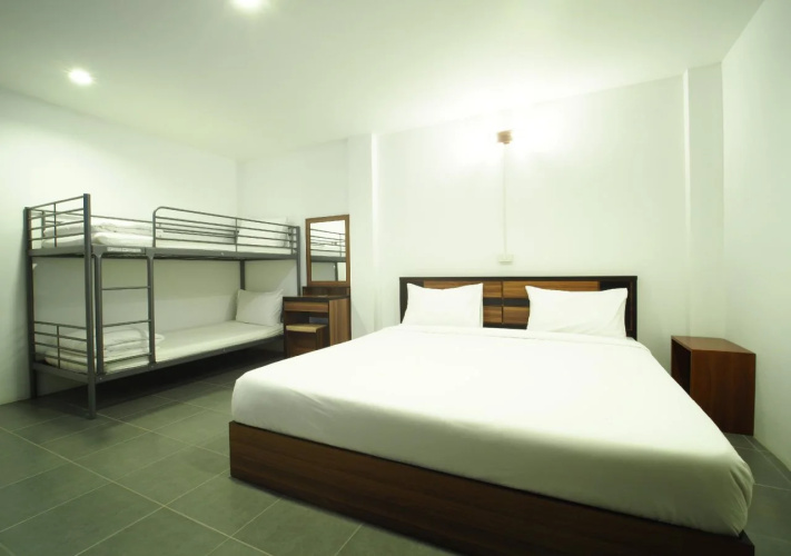 Wee Hostel