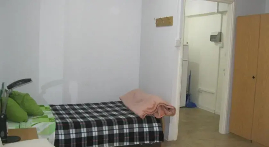 The No. 7 Apartment