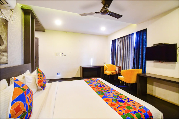 FabHotel Prime Kzar Corporate near Sealdah – Family & Business Friendly | 2.6 km from US Embassy, Park Street Kolkata