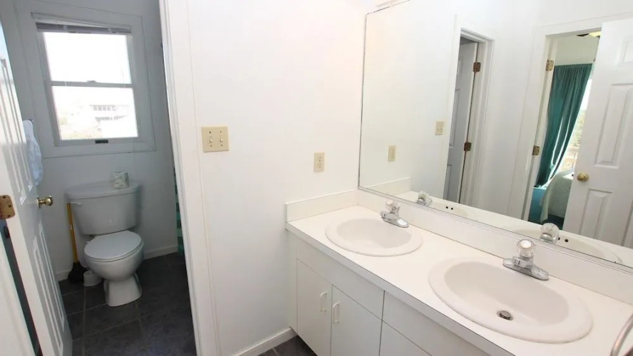 Cabaret II - 6 Br Home