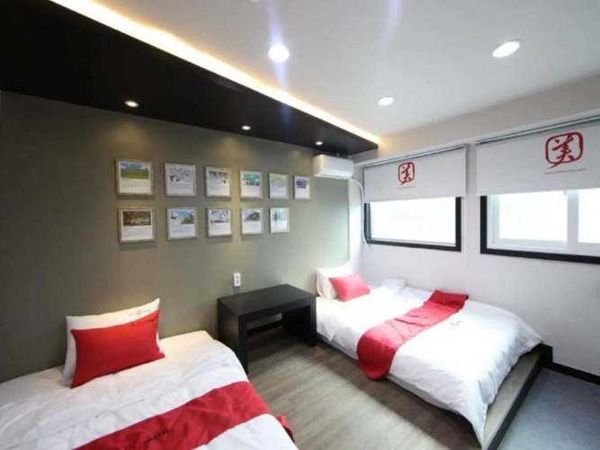 Standard Twin room