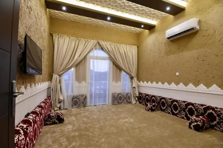 Golden White Hotel