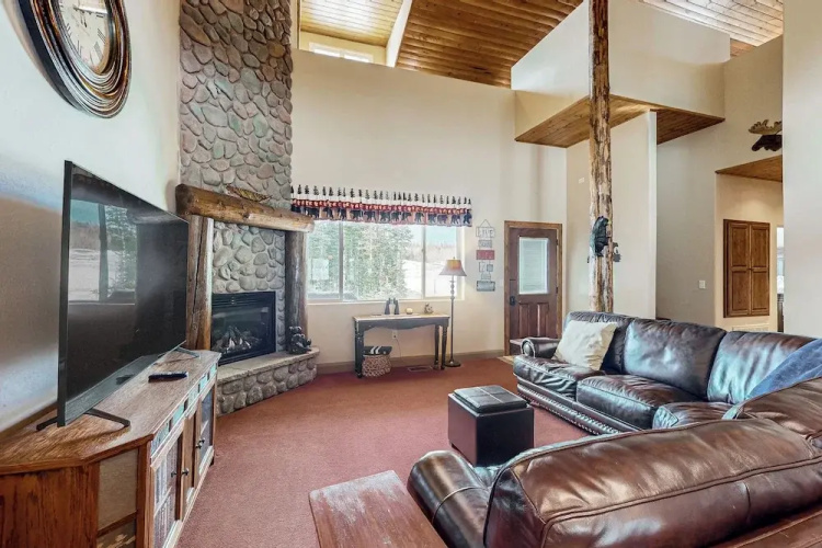 Steps to Brian Head Resort: Ski Home w/ Games