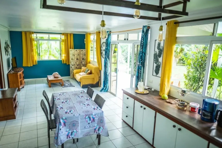 Vahine Ori Lodge