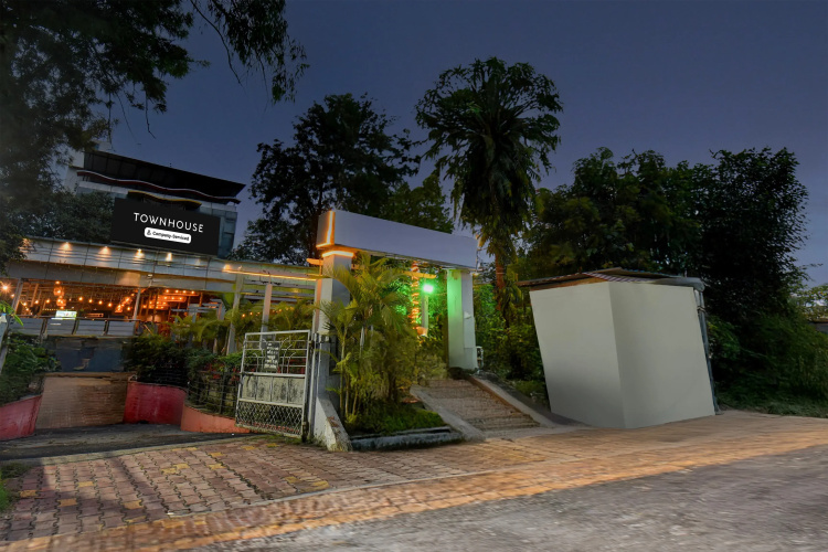 Townhouse Balewadi Stadium Pune Hotel Sarovar