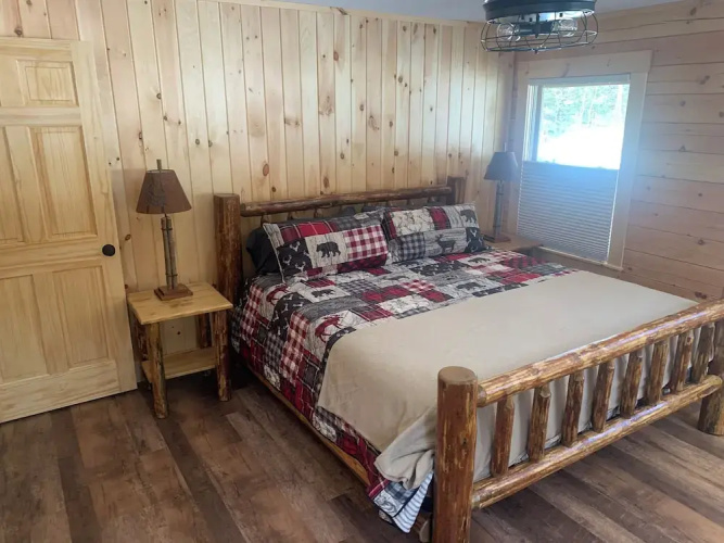 Back Lake Lodges Lazy Bear Cabin