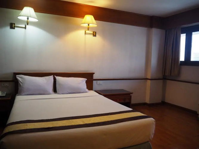 Sripatana Hotel