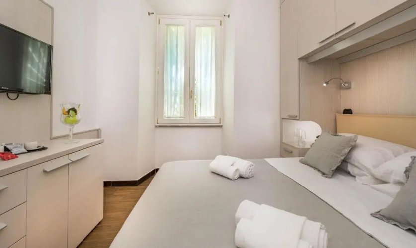 Andenis Luxury House