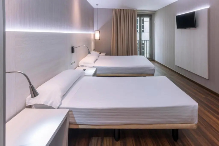 Hostal Operaramblas