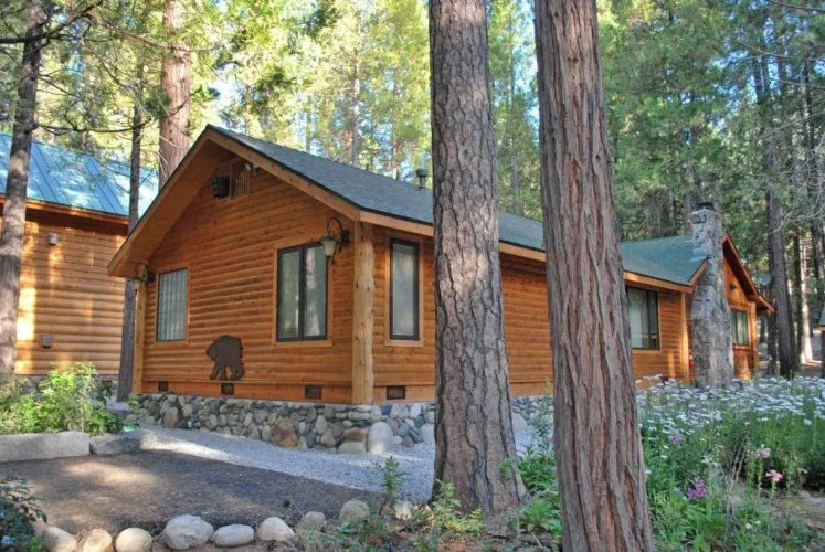 4 Bedrooms Cottage