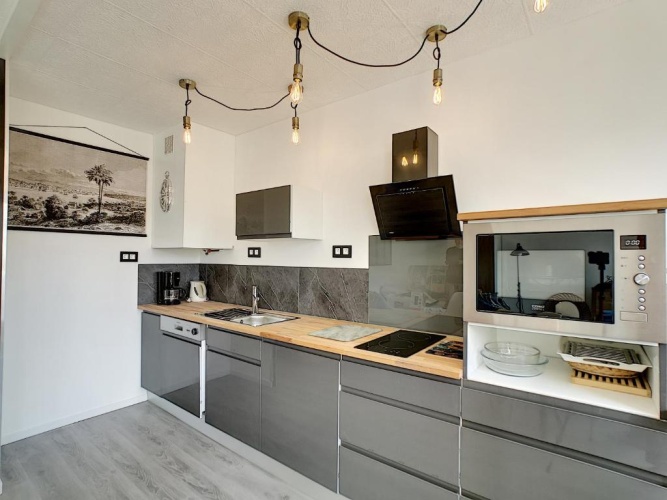 1 Bedroom Apartment