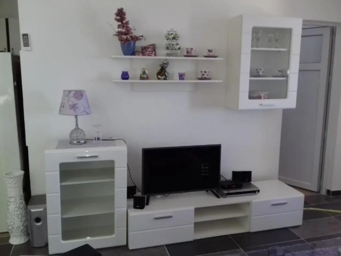 3 Bedrooms Apartment