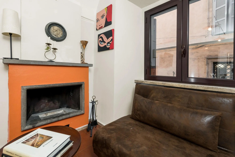 Minerva in Pantheon Apartment
