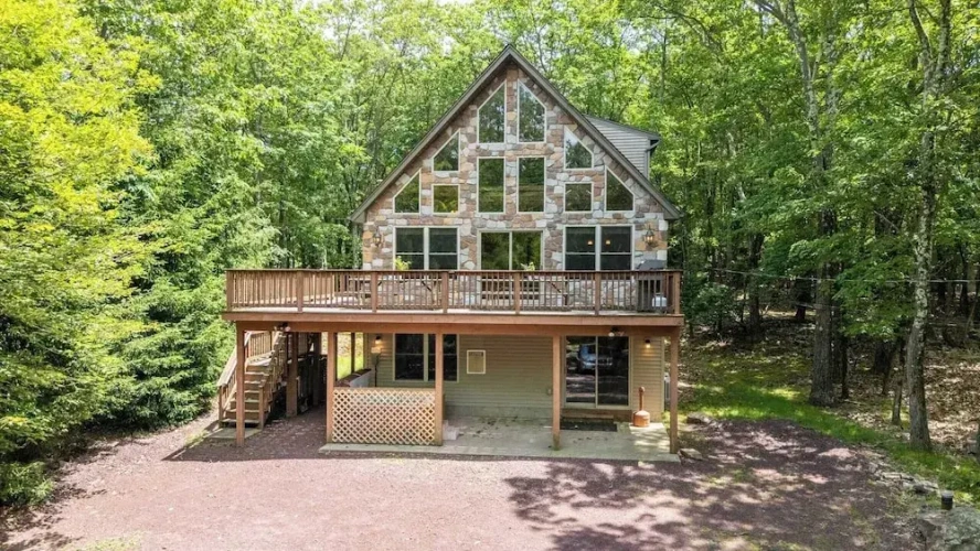 6 Bedrooms Cottage with balcony