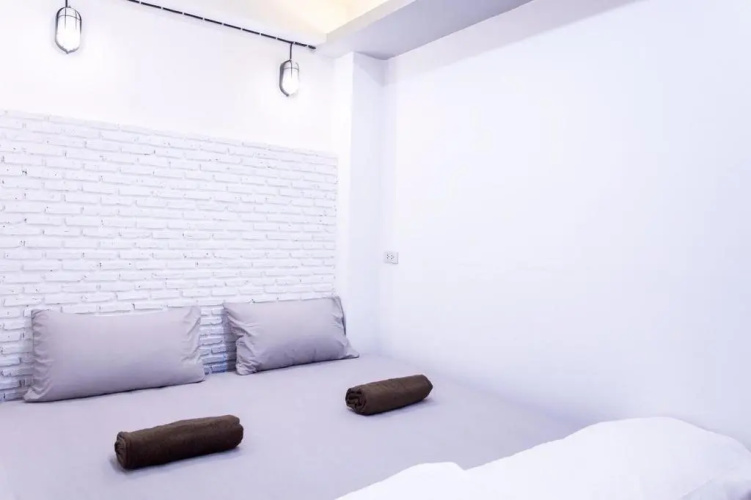 Pine Cafe and Bed