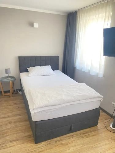 1 Bedroom Business Apartment