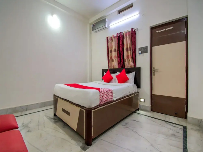 OYO 24849 Madhuram Vihar