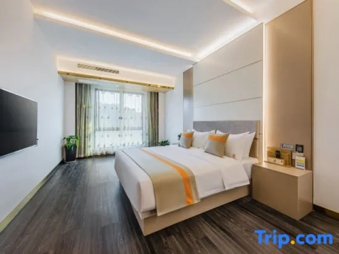 Family Suite with lake view