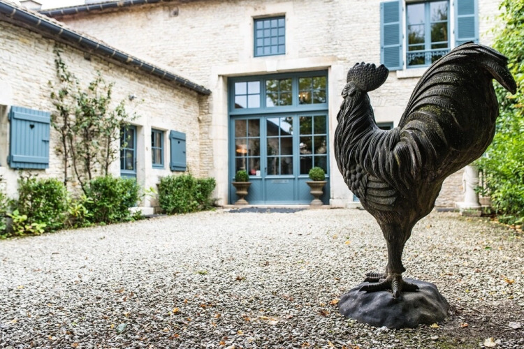 Hostellerie La Montagne Over view