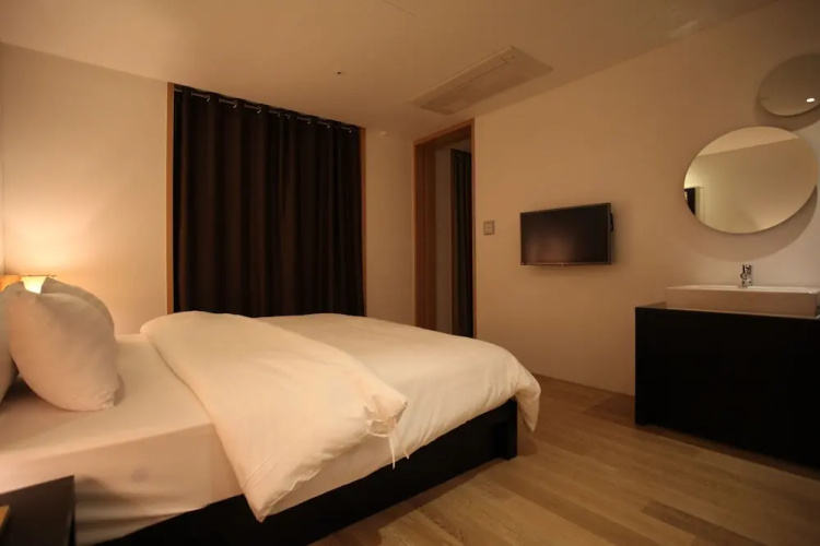Incheon Ali Suite Hotel