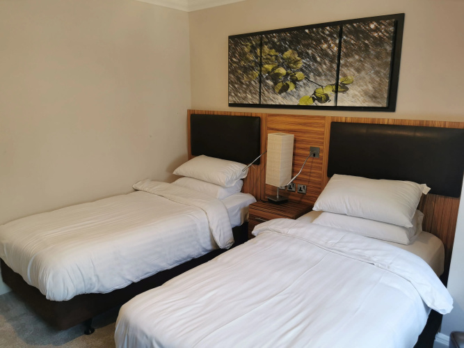 Uno Hotel Heathrow Windsor photo 11
