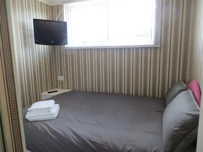 2 Bedrooms Chalet