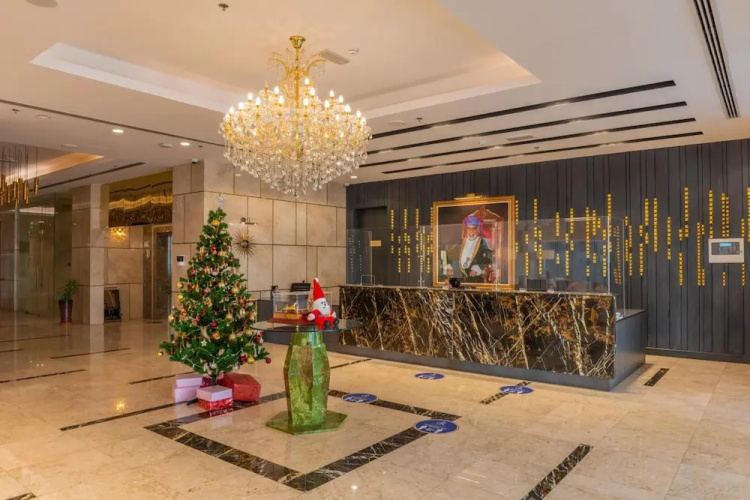 Royal Crown Hotel