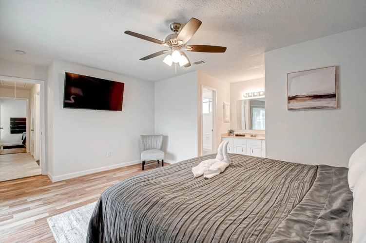Ash Haven in Spring, Wifi, Extended Stay, Pet Friendly