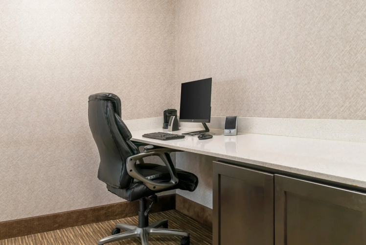 Quality Inn & Suites Monroe
