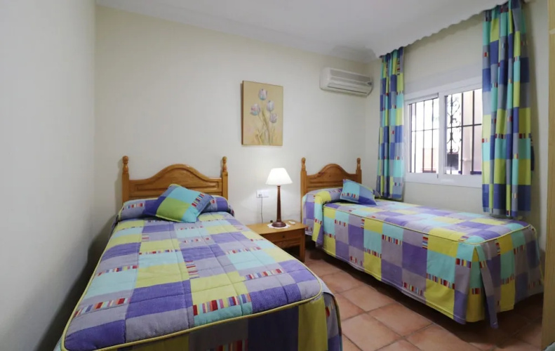 1107 Villa Salares