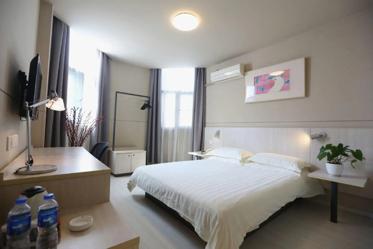 Home Inn (Changsha Train Station)